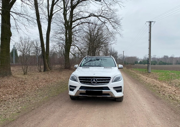 Mercedes-Benz ML cena 132900 przebieg: 193752, rok produkcji 2015 z Łuków małe 436
